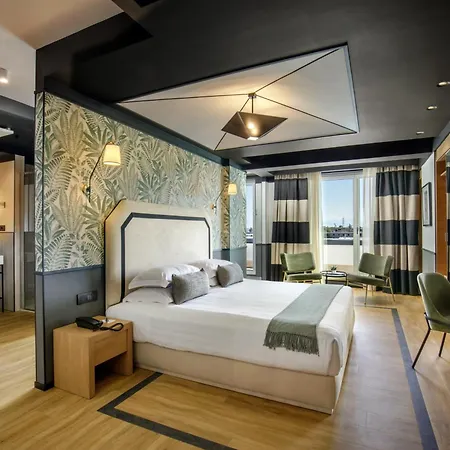 Hotell The Fourth Dimension By Domidea 4*