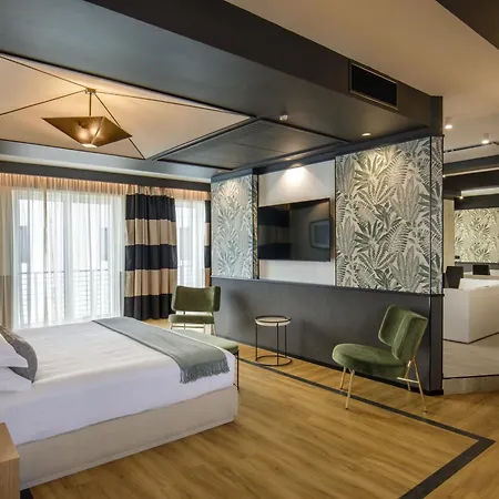 The Fourth Dimension By Domidea Ρώμη