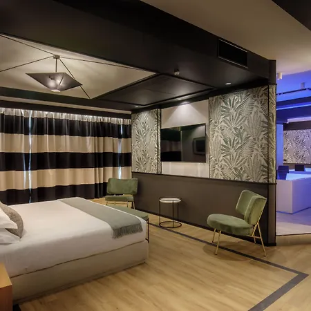 Hotel The Fourth Dimension By Domidea