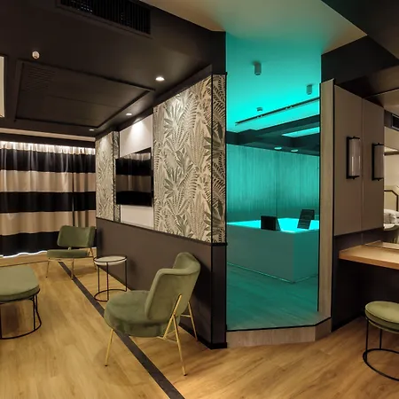Hotel The Fourth Dimension By Domidea Rom