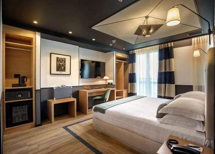 The Fourth Dimension By Domidea Ρώμη